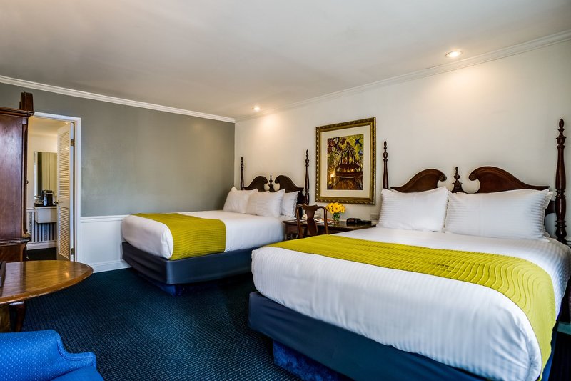 Town and Country Resort
