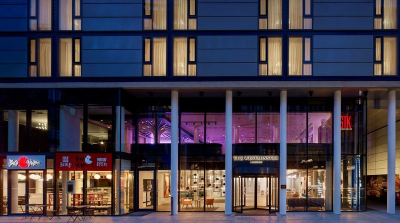 DoubleTree by Hilton-Westminster